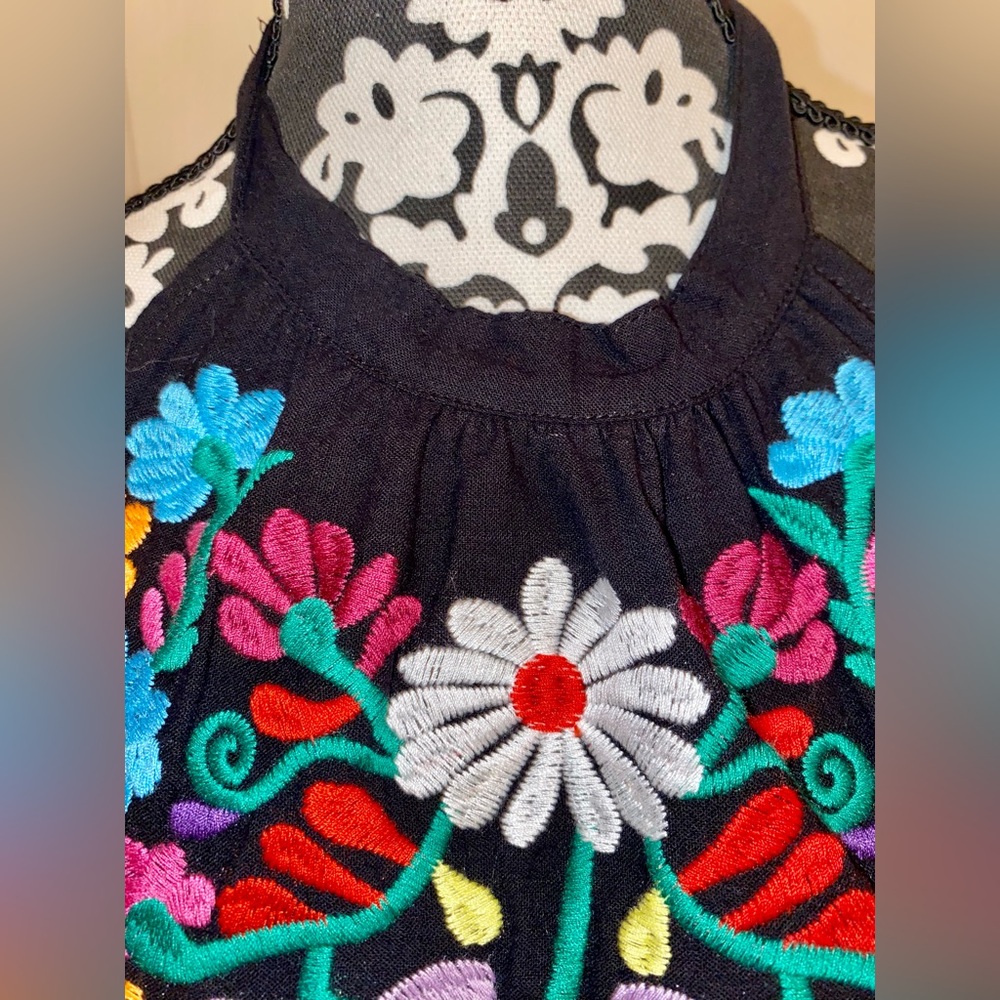 NWT Boho Floral Embroidered Halter Maxi Dress Size Small - Picture 4 of 11